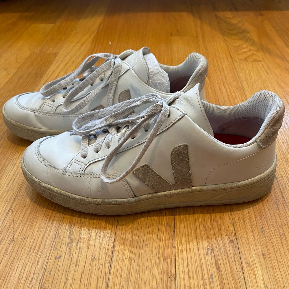 Veja V-12 Sneakers